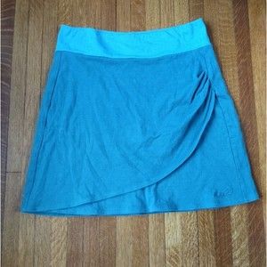 Kuhl Women's Skirt Size Small Turquoise two toned light weight outdoor